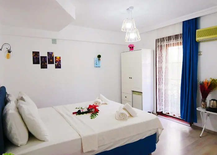 Papermoon & Aparthotel 4*