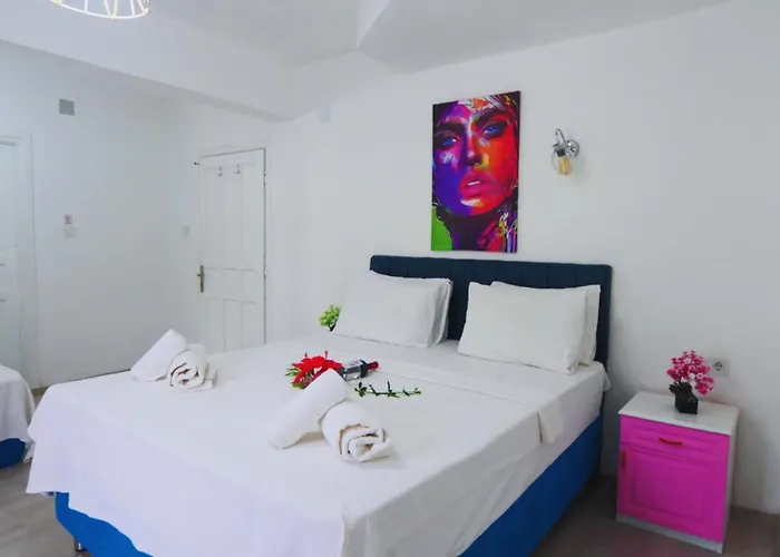 Papermoon & Aparthotel 4*