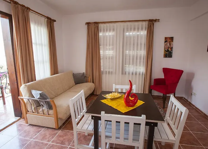 Papermoon & Aparthotel 4*