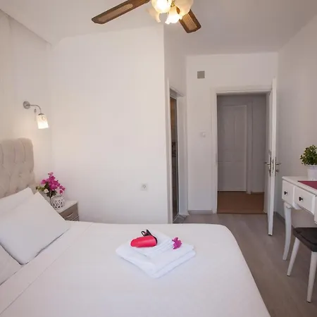 Papermoon & 4* Kaş