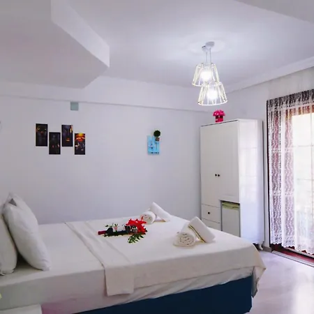 Apartahotel Papermoon & 3*