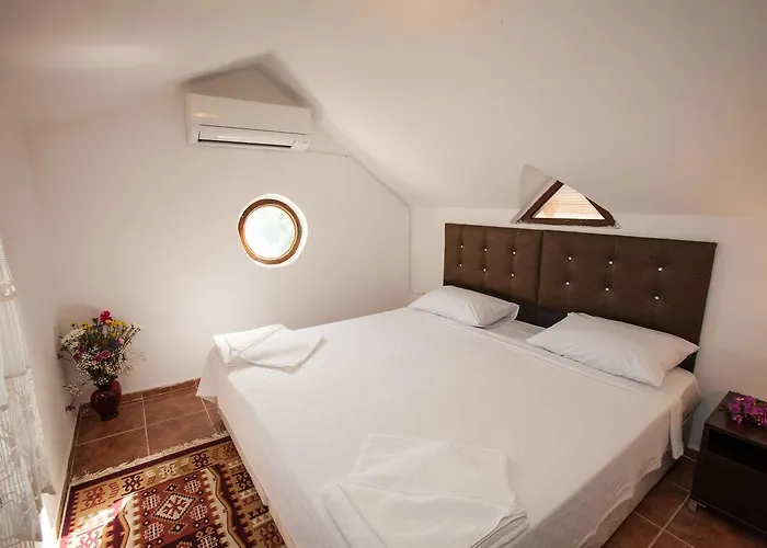 Aparthotel Papermoon & 4*